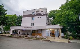 Hotel Proton